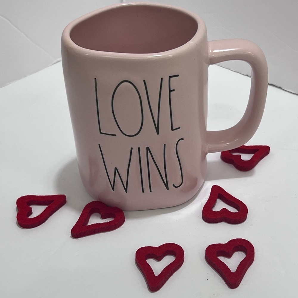 NWT 💓 RAE DUNN mug⭐️NEW - Picture 2 of 4